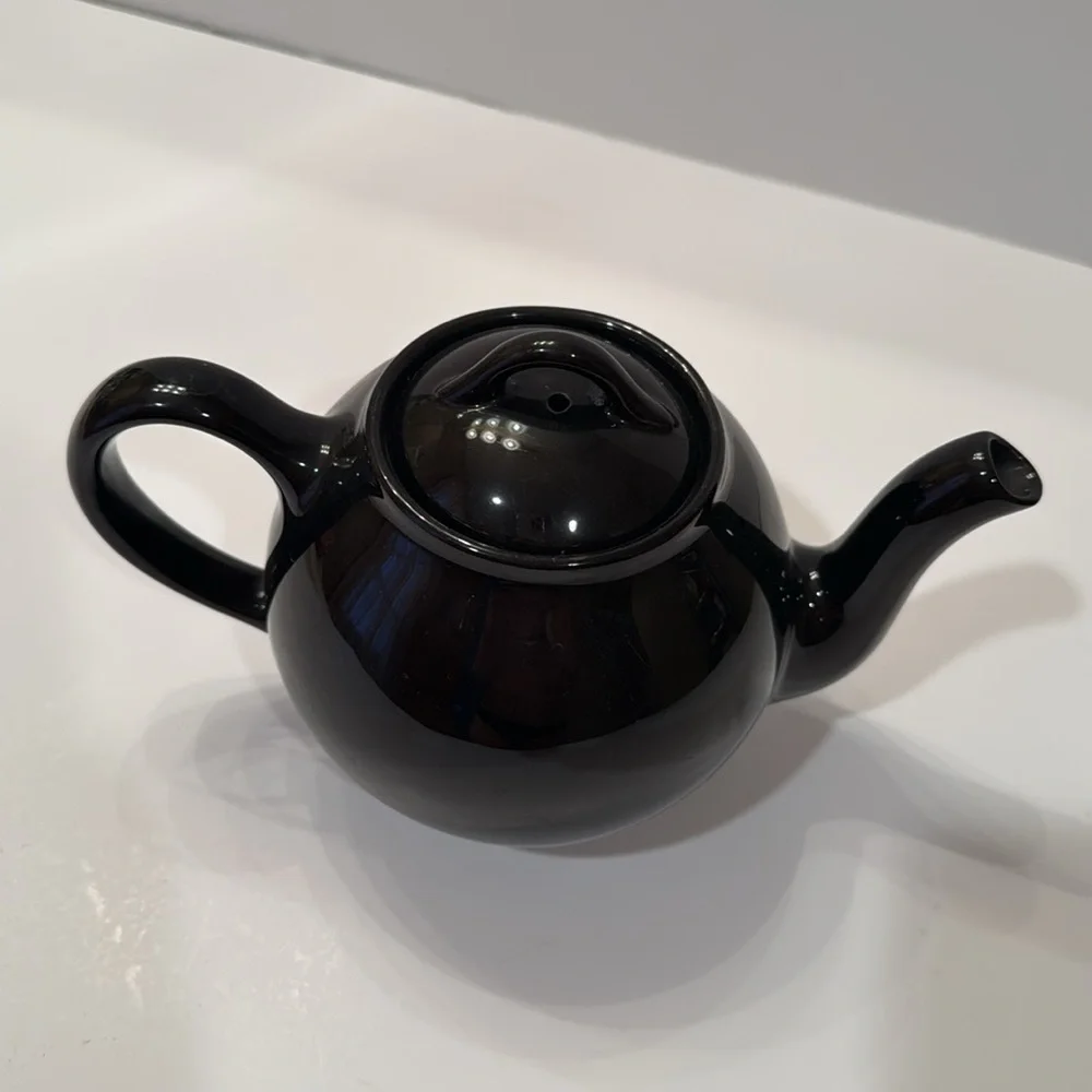 Vintage  Lipton Teapot Black
